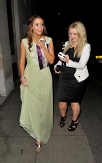 Jacqueline Jossa feet photo thumbnail