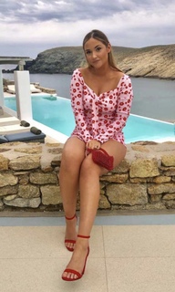 Jacqueline Jossa feet photo thumbnail