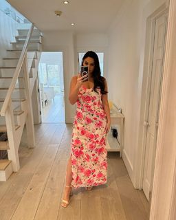 Jacqueline Jossa feet photo thumbnail