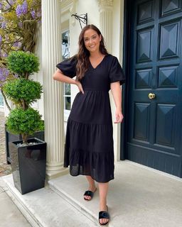 Jacqueline Jossa feet photo thumbnail