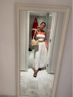 Jacqueline Jossa feet photo thumbnail