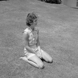 Jacqueline Kennedy feet photo thumbnail