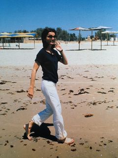 Jacqueline Kennedy feet photo thumbnail