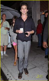 Jacqueline MacInnes Wood feet photo thumbnail