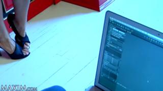 Jacqueline MacInnes Wood feet photo thumbnail