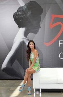 Jacqueline MacInnes Wood feet photo thumbnail