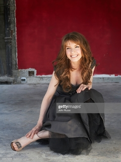 Jacqueline McKenzie feet photo 19