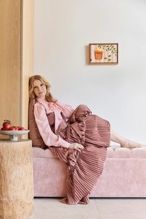 Jacqueline McKenzie feet photo 1