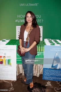 Jacqueline Obradors feet photo thumbnail