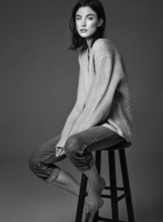 Jacquelyn Jablonski feet photo 5