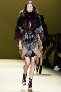 Jacquelyn Jablonski feet photo 11