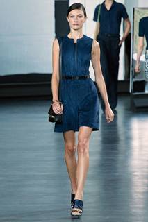 Jacquelyn Jablonski feet photo 8