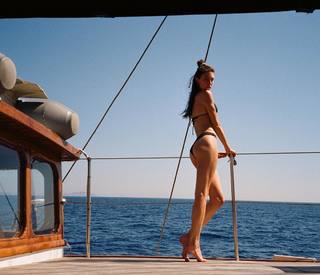 Jacquelyn Jablonski feet photo 10