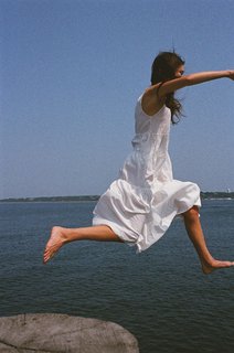 Jacquelyn Jablonski feet photo 5