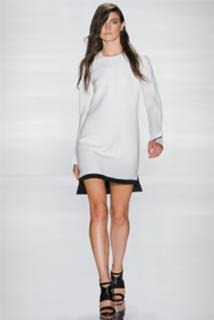 Jacquelyn Jablonski feet photo 2