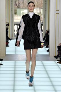 Jacquelyn Jablonski feet photo 11