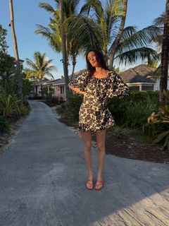 Jacquelyn Jablonski feet photo 18