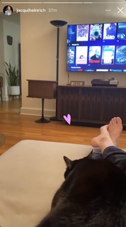 Jacqui Heinrich feet photo thumbnail