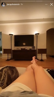 Jacqui Heinrich feet photo thumbnail