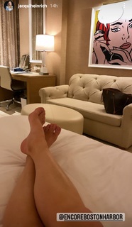 Jacqui Heinrich feet photo thumbnail