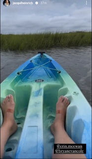 Jacqui Heinrich feet photo thumbnail