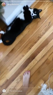 Jacqui Heinrich feet photo thumbnail