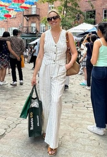 Jacqui Heinrich feet photo thumbnail