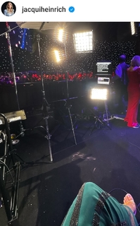 Jacqui Heinrich feet photo thumbnail