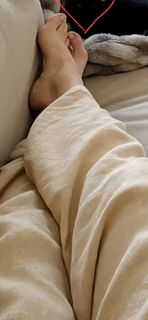 Jacqui Heinrich feet photo thumbnail