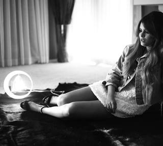 Jacquie Lee feet photo 2