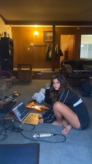 Jacquie Lee feet photo 10