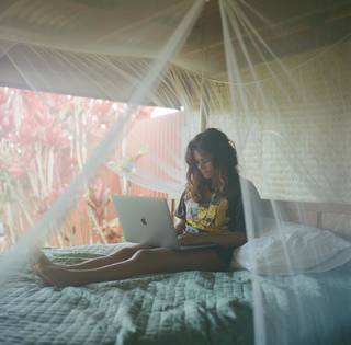Jacquie Lee feet photo 6