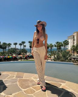 Jada Facer feet photo 3