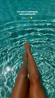 Jada Facer feet photo 1