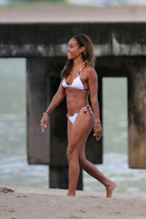Jada Pinkett Smith feet photo thumbnail