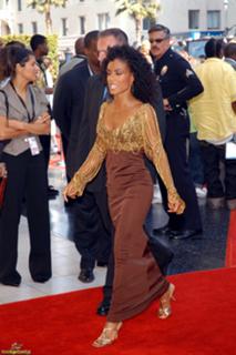 Jada Pinkett Smith feet photo thumbnail