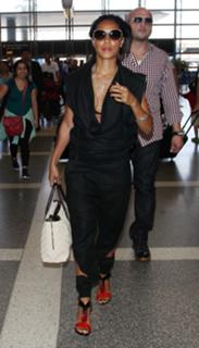 Jada Pinkett Smith feet photo thumbnail