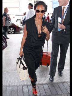 Jada Pinkett Smith feet photo thumbnail