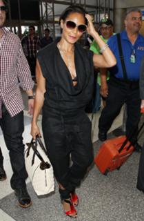 Jada Pinkett Smith feet photo thumbnail
