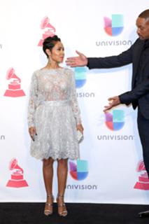 Jada Pinkett Smith feet photo thumbnail