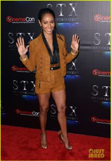 Jada Pinkett Smith feet photo thumbnail