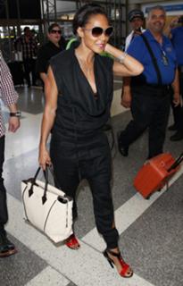 Jada Pinkett Smith feet photo thumbnail