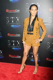 Jada Pinkett Smith feet photo thumbnail