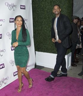 Jada Pinkett Smith feet photo thumbnail