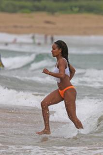 Jada Pinkett Smith feet photo thumbnail