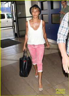 Jada Pinkett Smith feet photo thumbnail