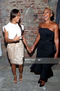 Jada Pinkett Smith feet photo thumbnail