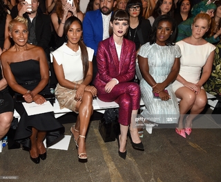 Jada Pinkett Smith feet photo thumbnail