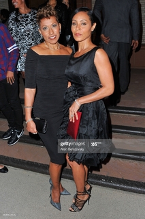 Jada Pinkett Smith feet photo thumbnail