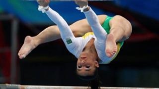 Jade Barbosa feet photo 1